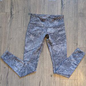 22🖤 Lululemon Align Gray Patterned Leggings — Size 4 🖤